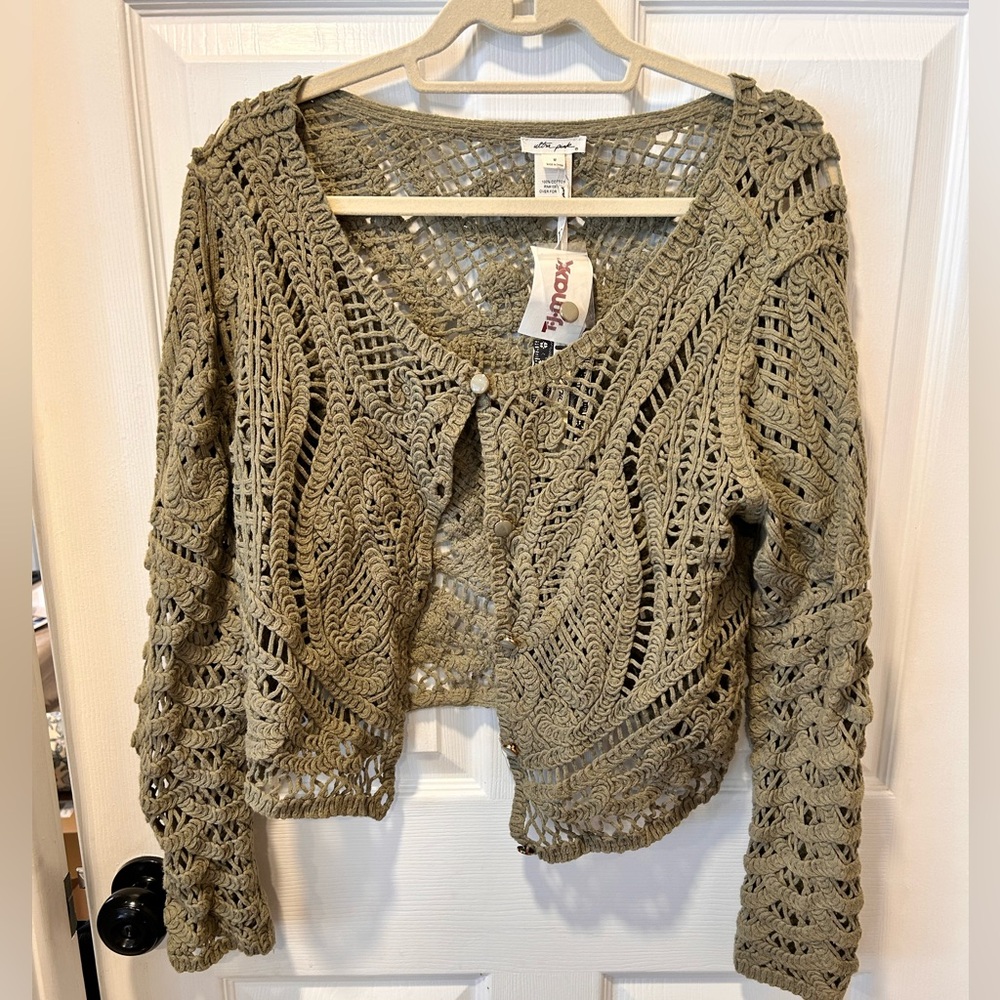Ultra Pink Olive Crochet Cardigan